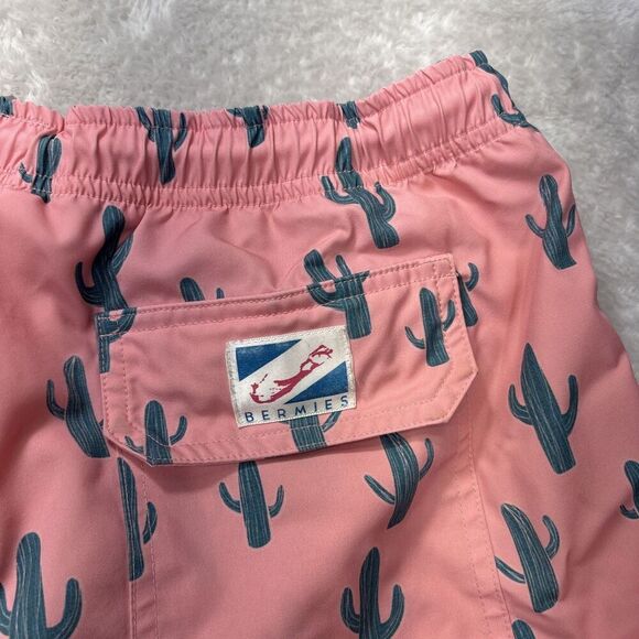 Bermies Swim Trunks Salmon  with all over Cactus print Sz Medium 5”inseam - Picture 4 of 8